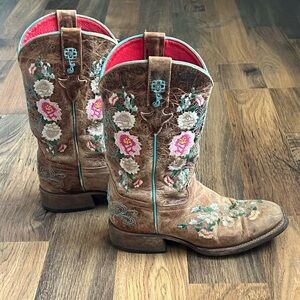 Macie Bean Cowgirl Boots